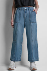 HIGH-RISE WIDE-LEG UTILITY ANKLE JEAN